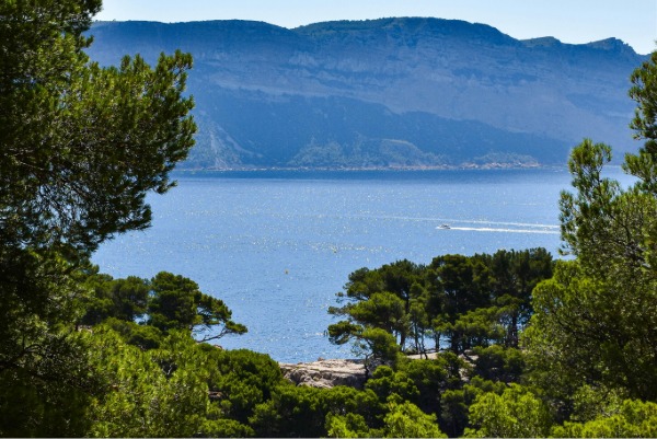 Pénurie de main-d’œuvre dans le BTP en région PACA : Comment le détachement sauve les plannings ?