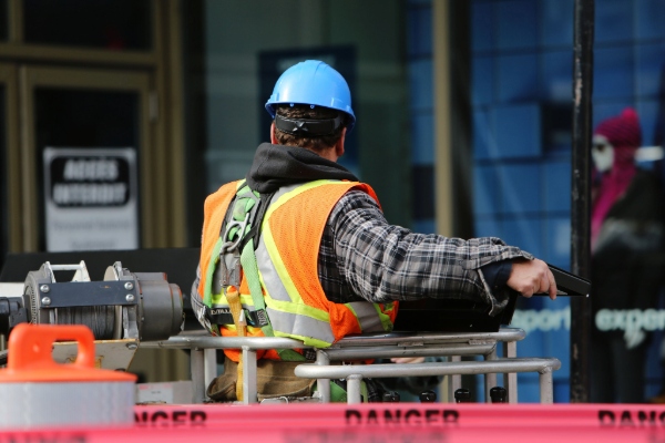 Objectif Zéro Accident : Comment réussir l’intégration sécurité de vos travailleurs détachés